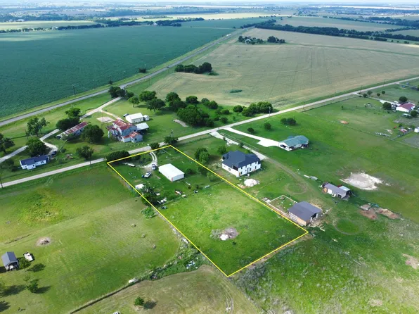 216 Hight Rd, Waxahachie, TX 75167