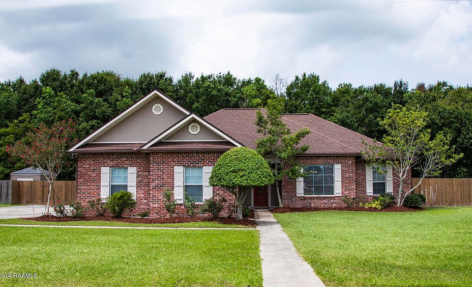 1st image of 107 White Tail Dr