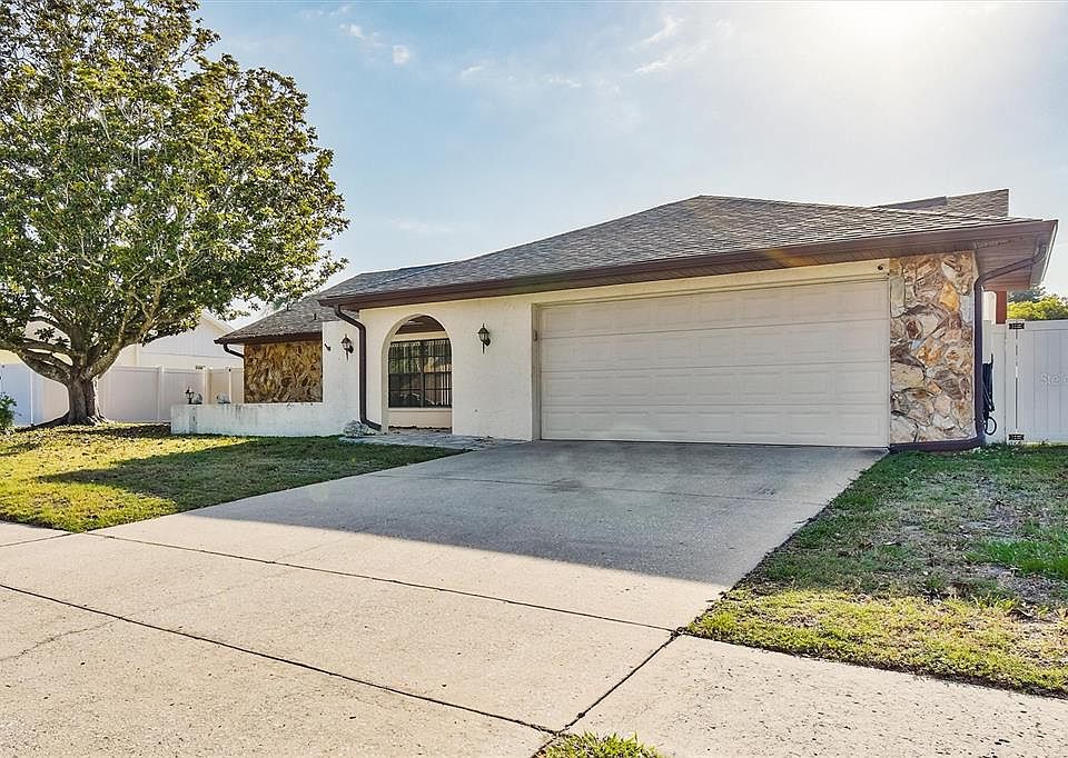 1st image of 4422 Tall Oak Ln