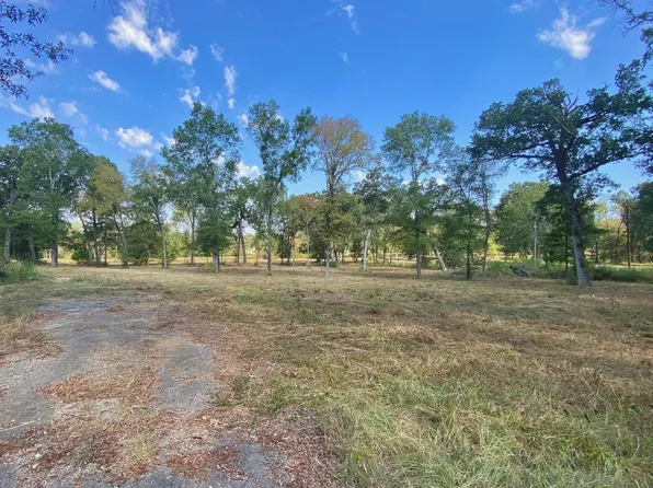 1124 Creekwood St, Crockett, TX 75835