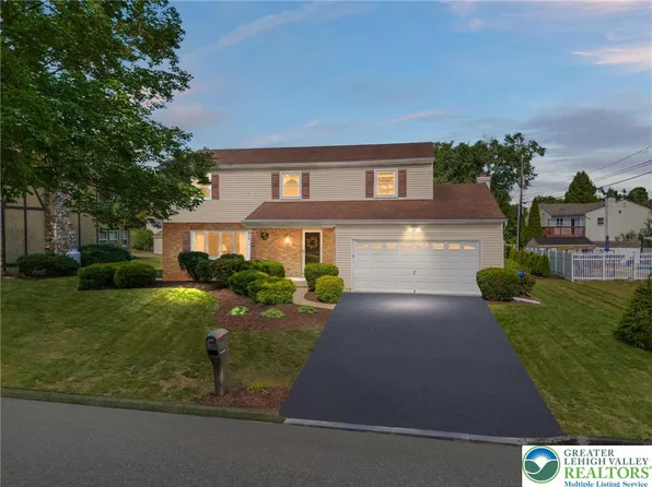 918 Bridle Path Rd, Allentown, PA 18103