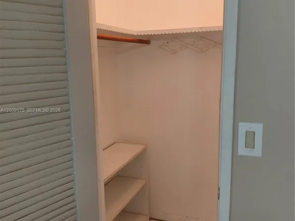 4047 NW 16th St #109, Fort Lauderdale, FL 33313