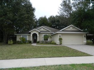 135 Blue Water St, Eustis, FL 32736