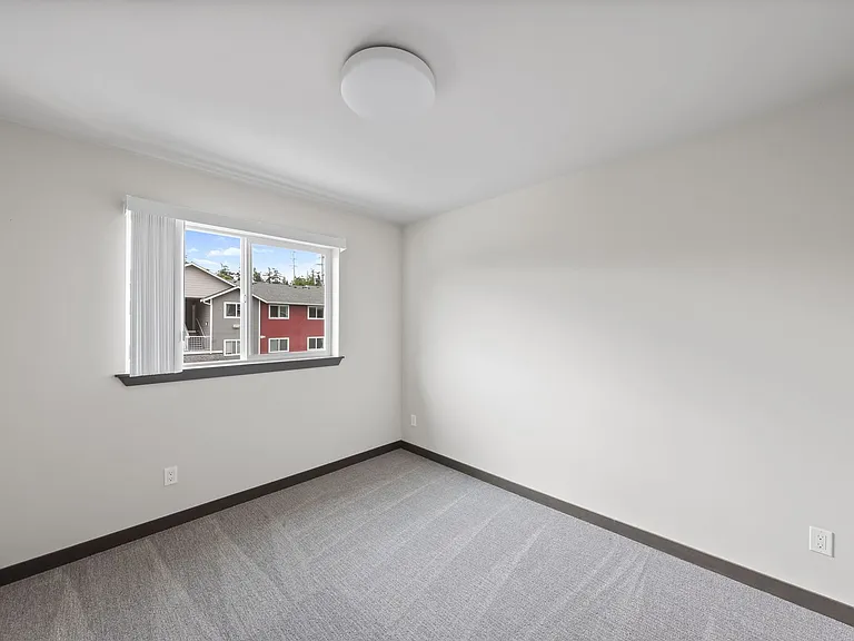 1621 SW Mulberry Pl #D304 — Photo 6