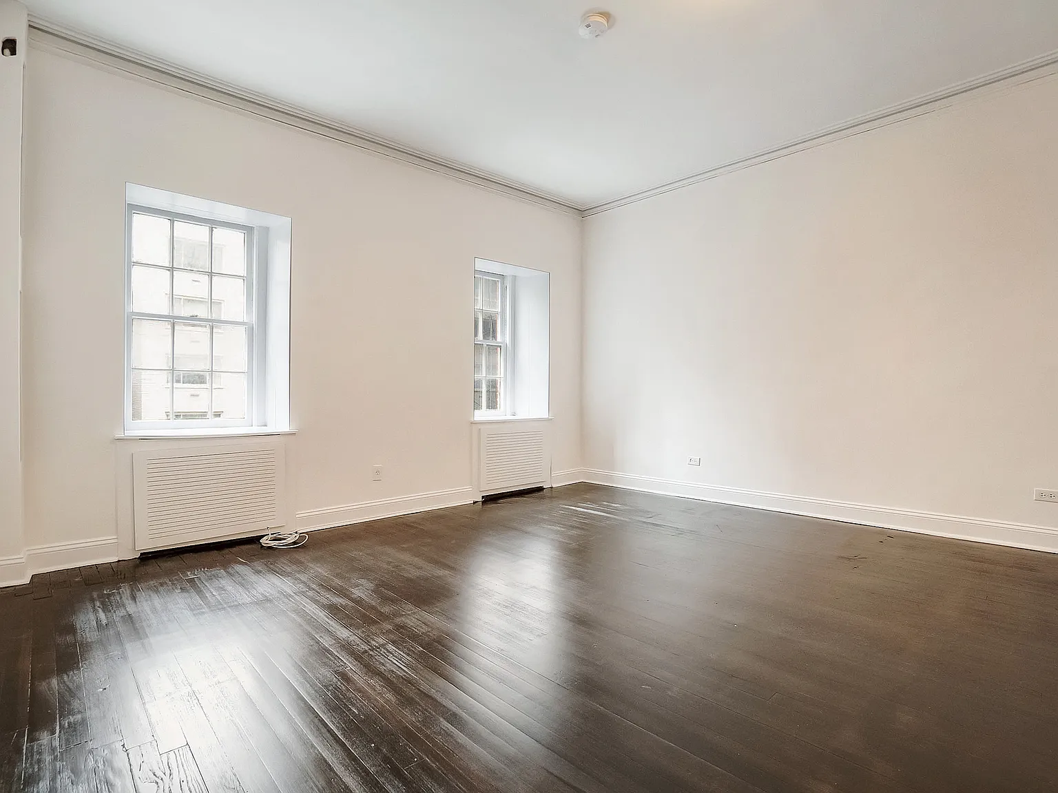 35 East 65th Street — Photo 4