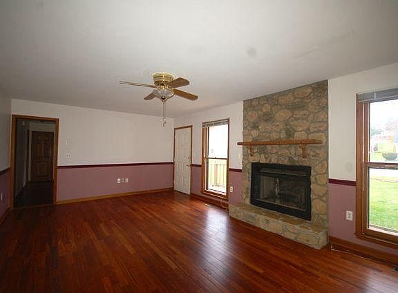 5th image of 38 Belmar Ln