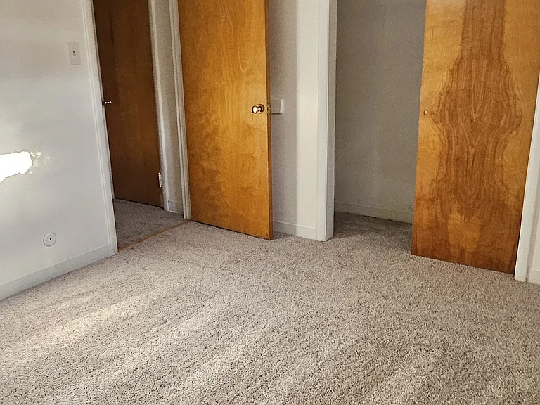 705 Colorado St #B — Photo 16