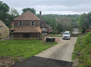 114 Braddock Rd, Pittsburgh, PA 15221
