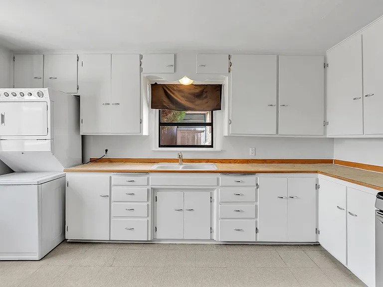 233 Solano Dr NE #2 — Photo 3