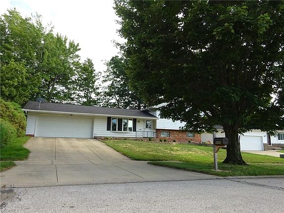 2nd image of 9009 Vienna Dr