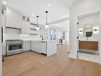 427 E 6th St Floor 1, Boston, MA, 02127