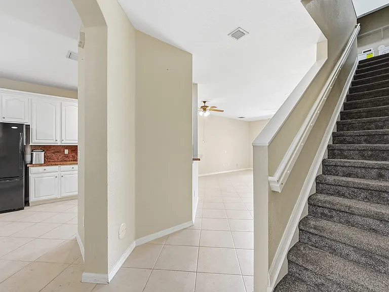 9056 Plymouth Pl — Photo 3