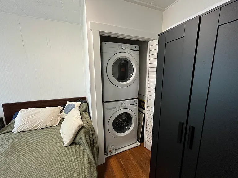 823 W 36th St #2 — Photo 7