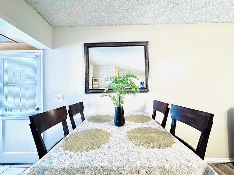 S William Miller Dr — Photo 23