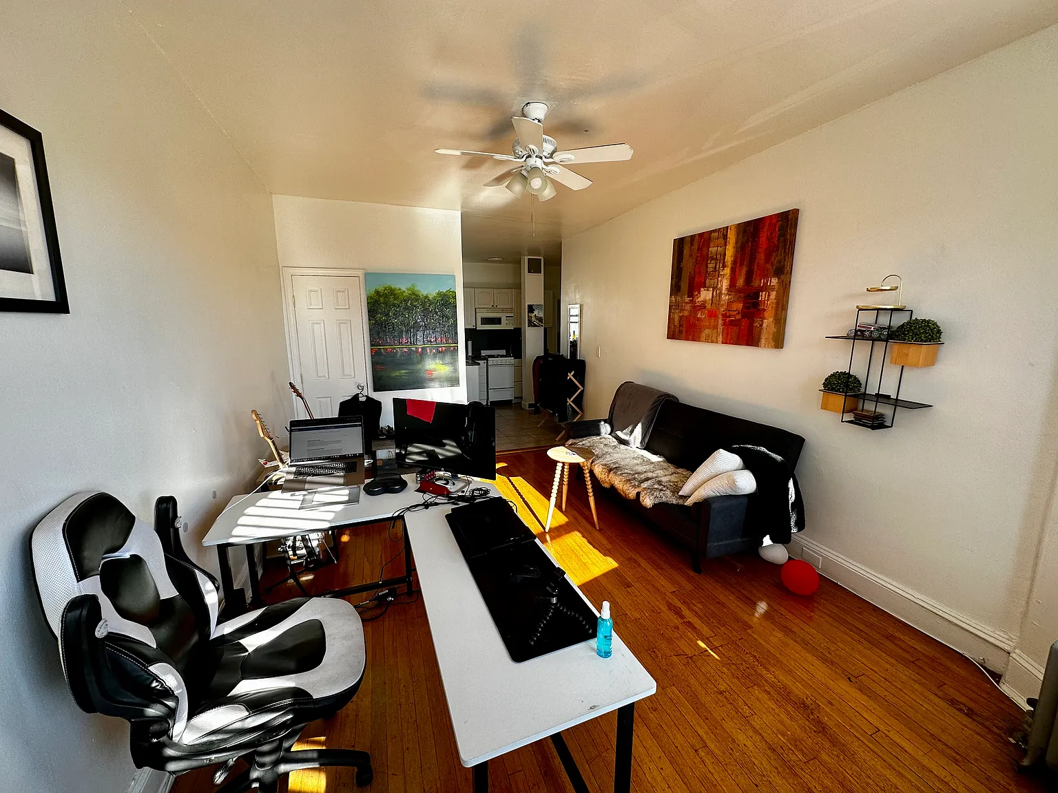 2 bed, 750 sqft, $3,850 — Photo 2