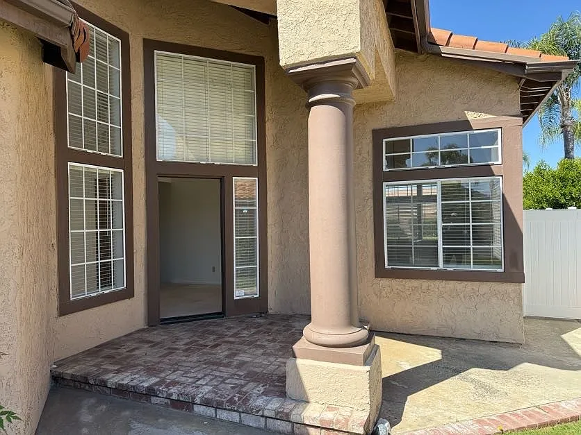 5 bed, 2870 sqft, $3,675 — Photo 3