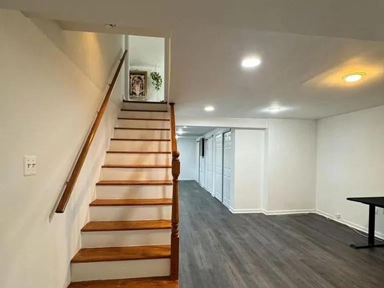 131 Casmar St SE — Photo 19