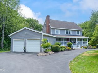 119 Menemsha Ln, Wynantskill, NY 12198