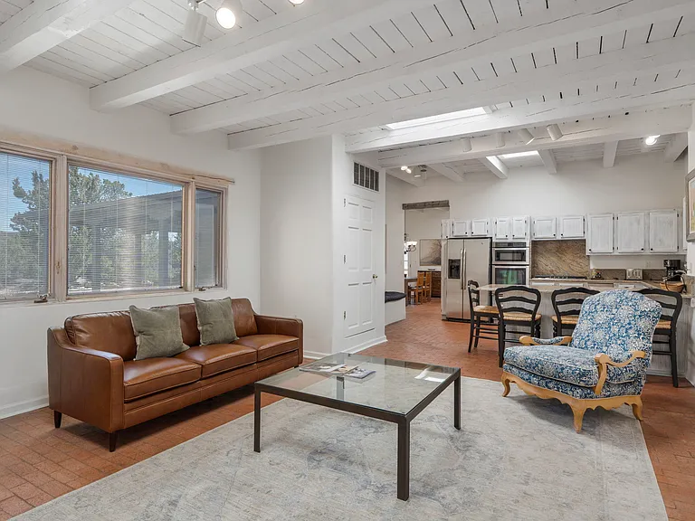 Living Area 2
