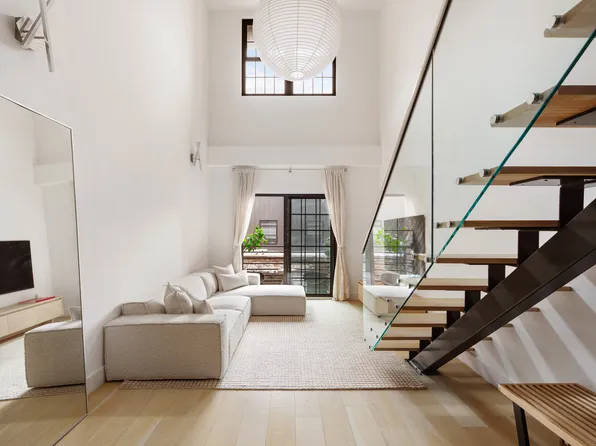 800 Park Place image 1 of 7