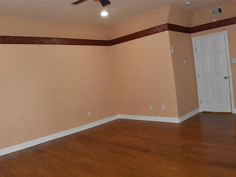 8535 Parkette Dr — Photo 26