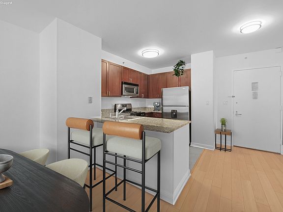 2nd image of 211 N End Ave APT 4P