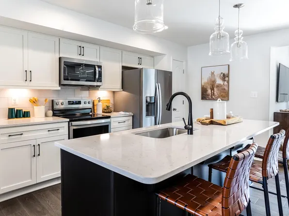 16 Scrub Pine Ct, Bunker Hill, WV 25413