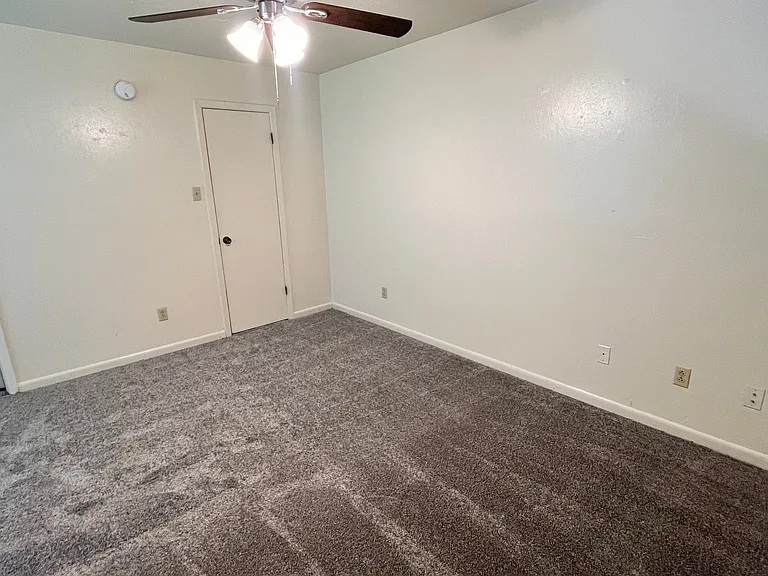 402 Summer Ct #1A — Photo 13