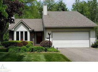 3542 Apple Valley Rd, Okemos, MI 48864