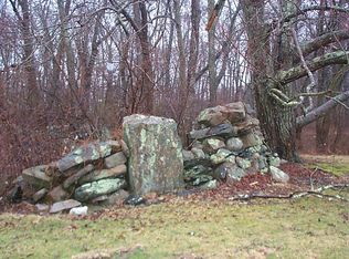 0 Old Farm Ln LOT 3, Tiverton, RI 02878