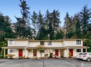 22906 Edmonds Way APT 10, Edmonds, WA 98020