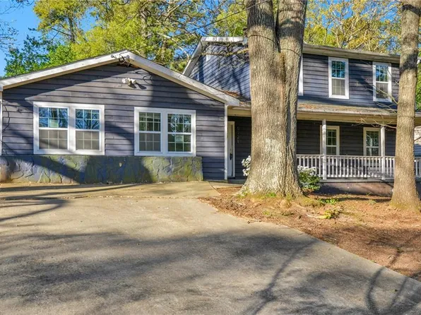 6921 Babbling Brook Dr, Rex, GA 30273