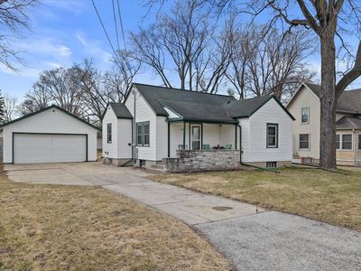 7273 North Vine STREET, Lannon, WI, 53046