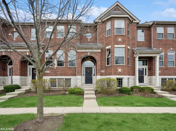 27W732 Hodges Way, Winfield, IL 60190