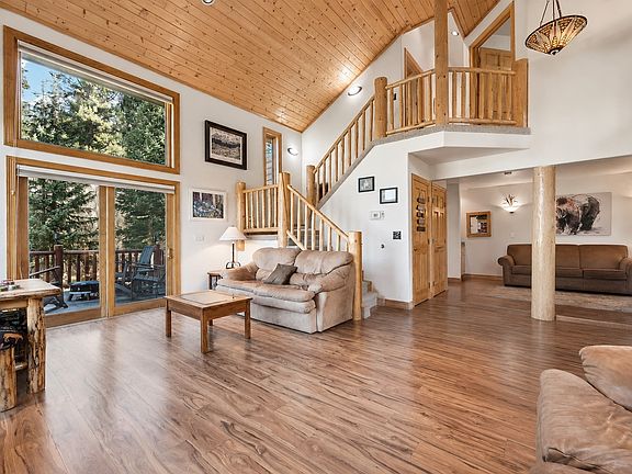 3rd image of 53 Mariposa Place
