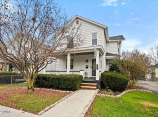 116 1st St, Blakely, PA 18447