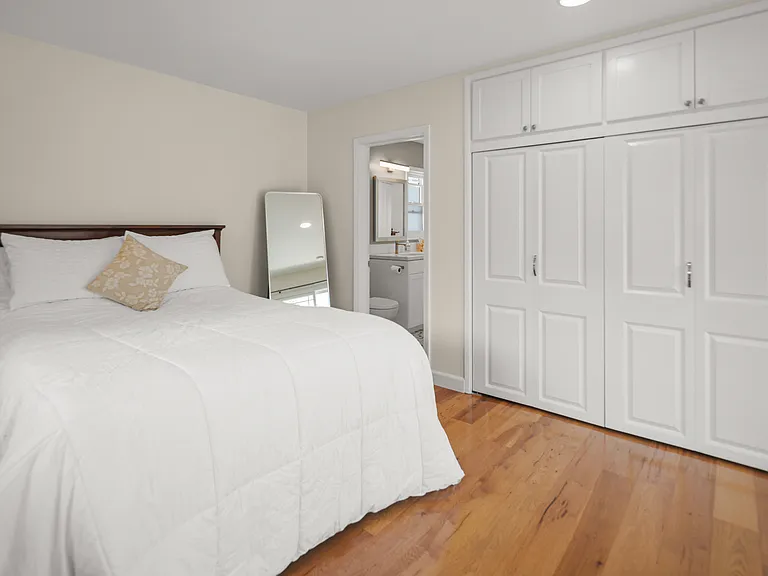 1040 Alameda Blvd — Photo 28