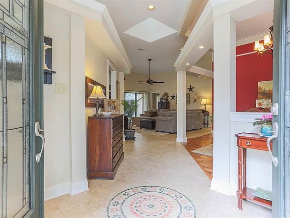 4th image of 4301 Whiteleaf Cir