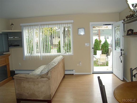 3rd image of 180 Edgewater #180-D
