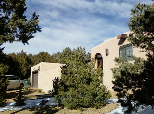 305 Calle Estado, Santa Fe, NM 87501