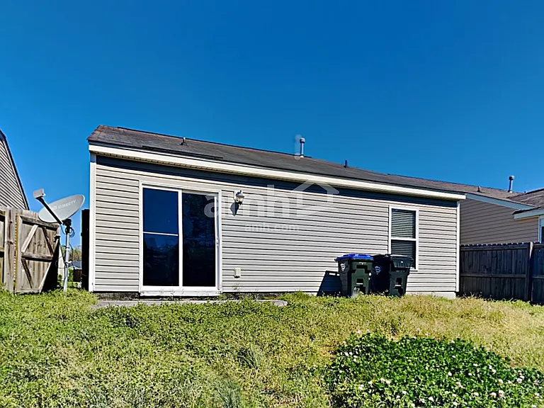 315 Salkahatchie St — Photo 17