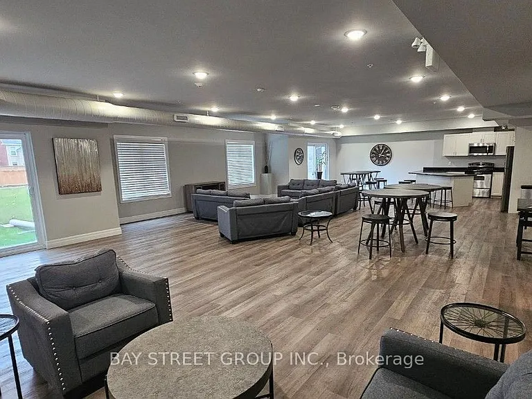 501 Frontenac St #213 — Photo 2