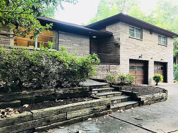 4th image of 4301 Hiawatha Dr