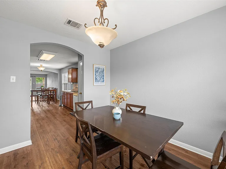 3800 Hickox Dr — Photo 4