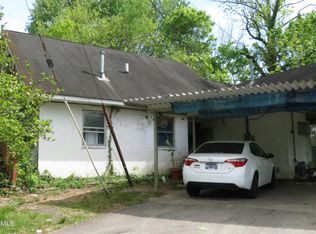 102 Pratt Ln, Oak Ridge, TN 37830