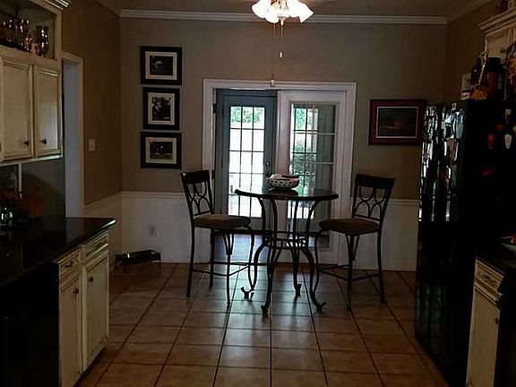 5th image of 5016 Sunflower Blvd