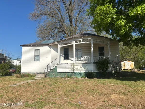 122 Ohio Ave, Etowah, TN 37331