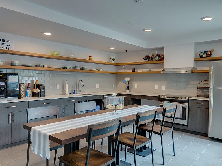 Mysa Apartments — Photo 12