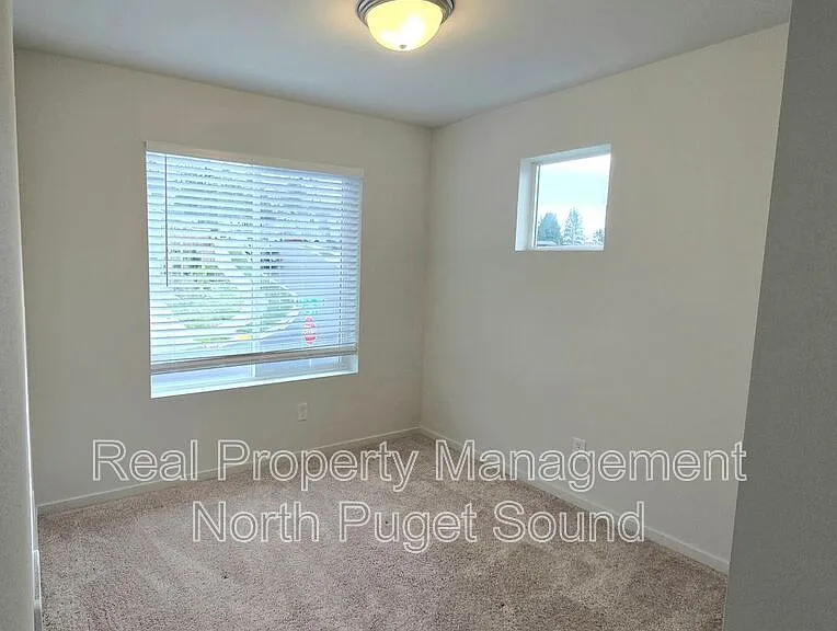 4306 68th Dr NE — Photo 14