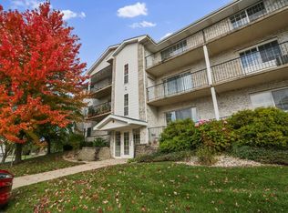 408 Sturdy Rd APT A9, Valparaiso, IN 46383